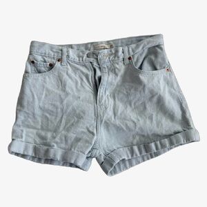 levis light wash denim shorts
